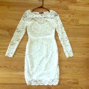 White lace bodycon dress